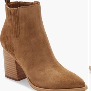 Marc Fisher Oshay Bootie - natural suede size 8